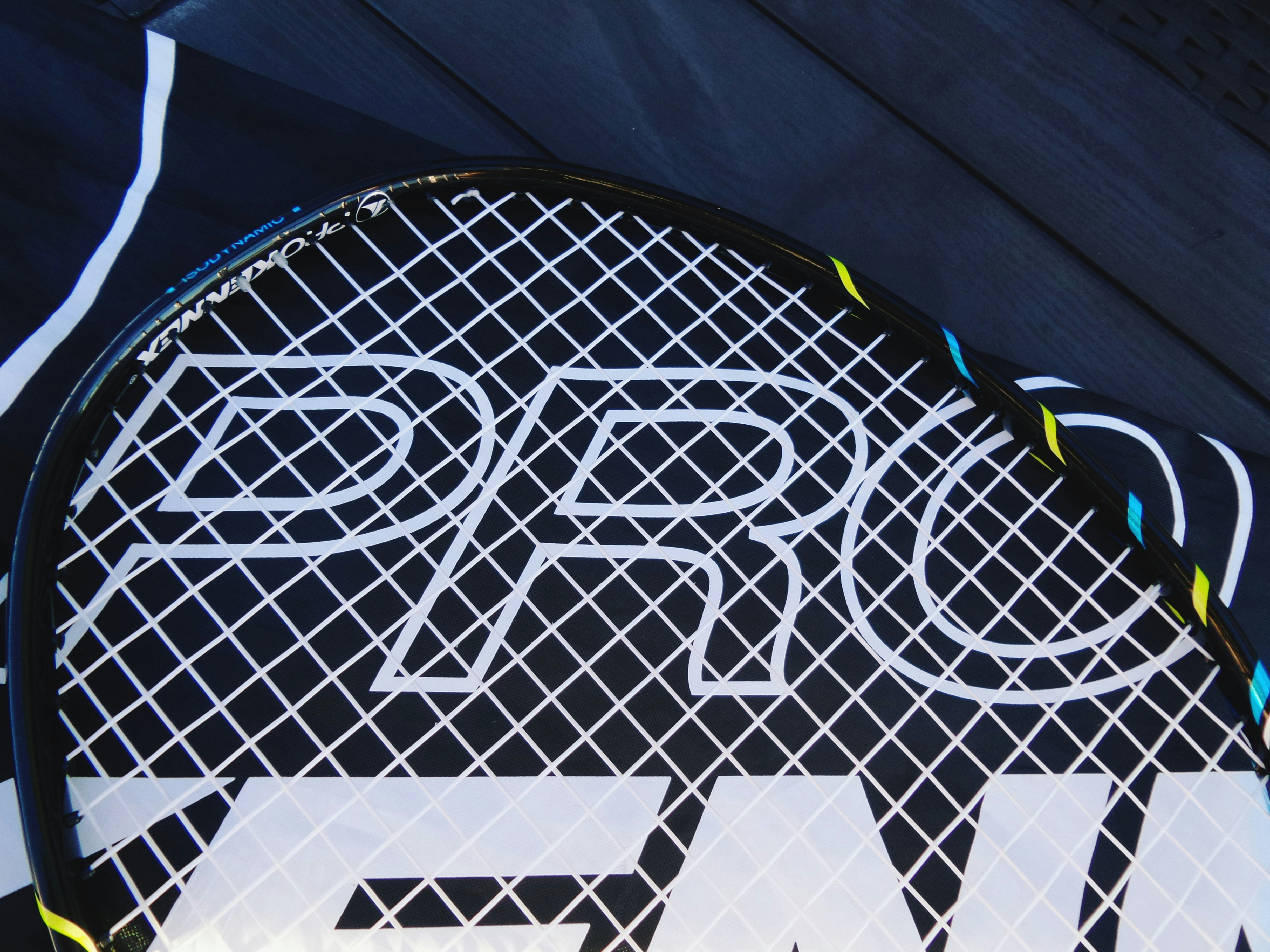 Corde da tennis: guida a tipi, tensione e quando cambiarle