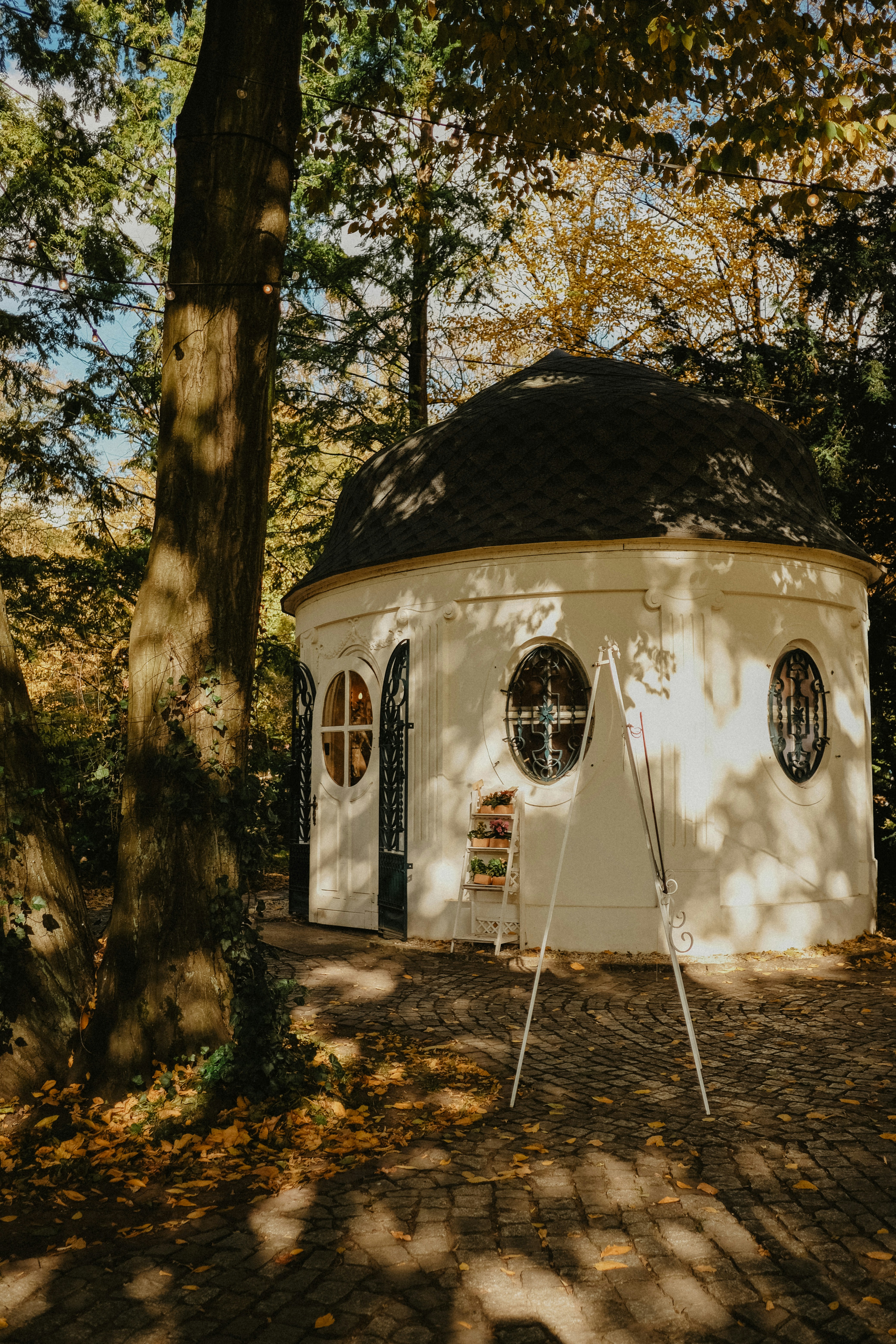 Gatlinburg’s Little Log Wedding Chapel photo 2