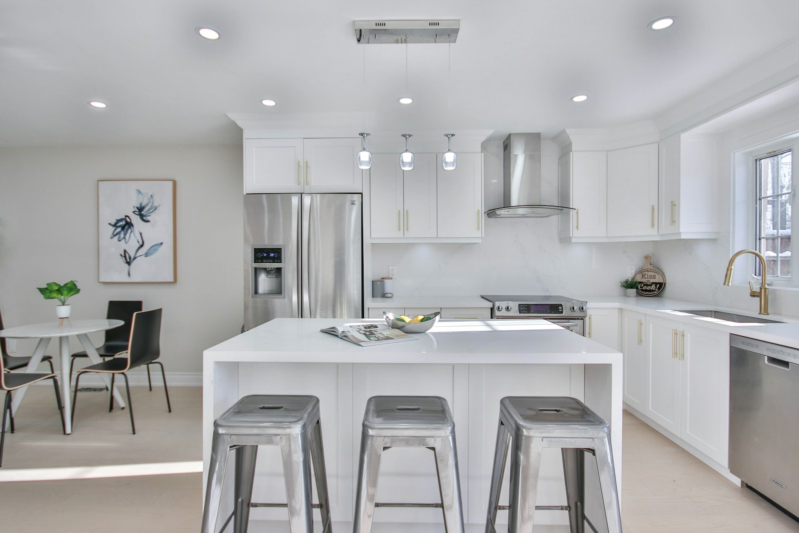 🏡 How to Leverage Fraser Valley's Cooling Real Estate Market as a Buyer (2025 Guide)