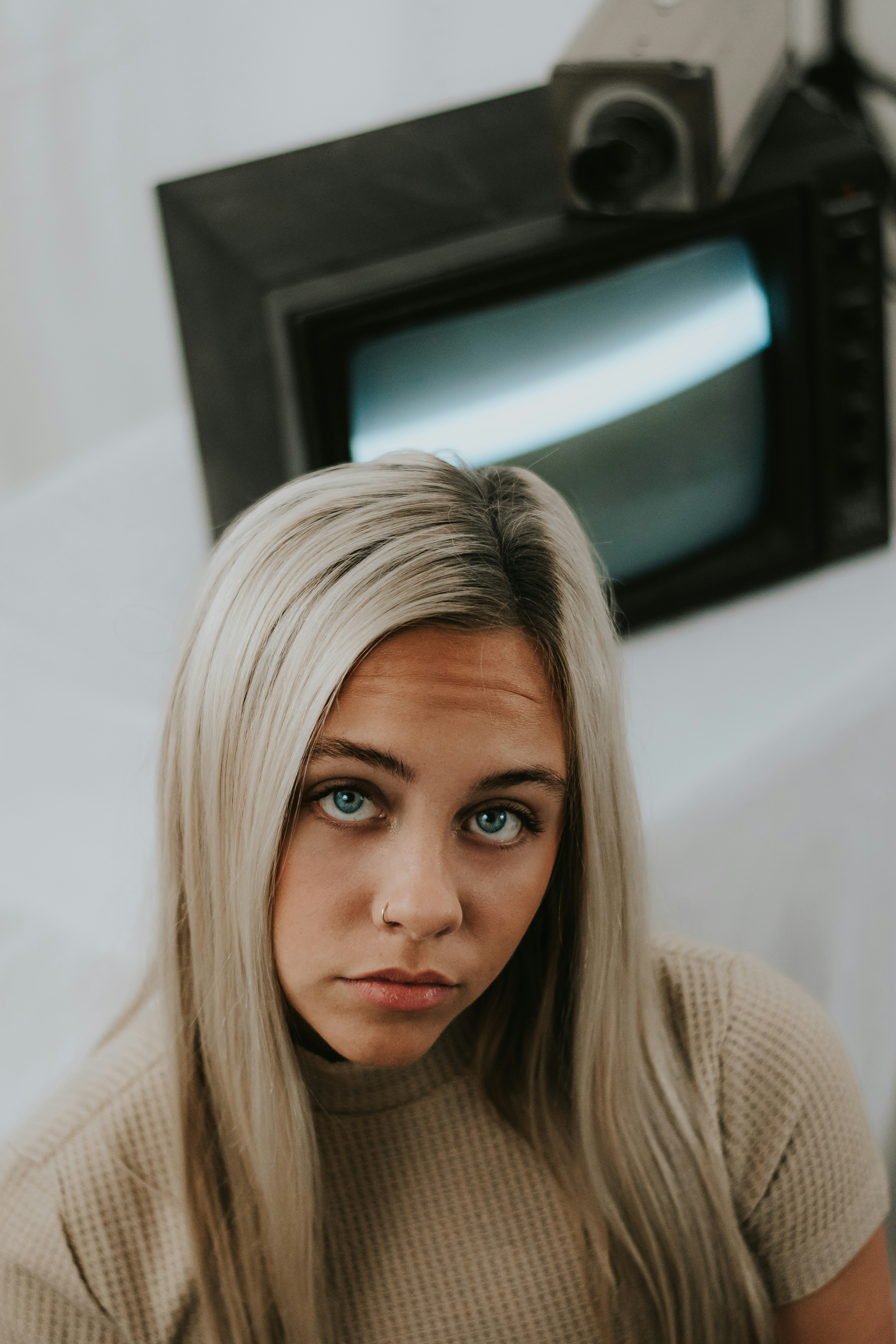 Girl sitting in front of old tv - Instagram @baileyburtonphoto - Donate to me on Cashapp! $17thcw Thank you for your support!
