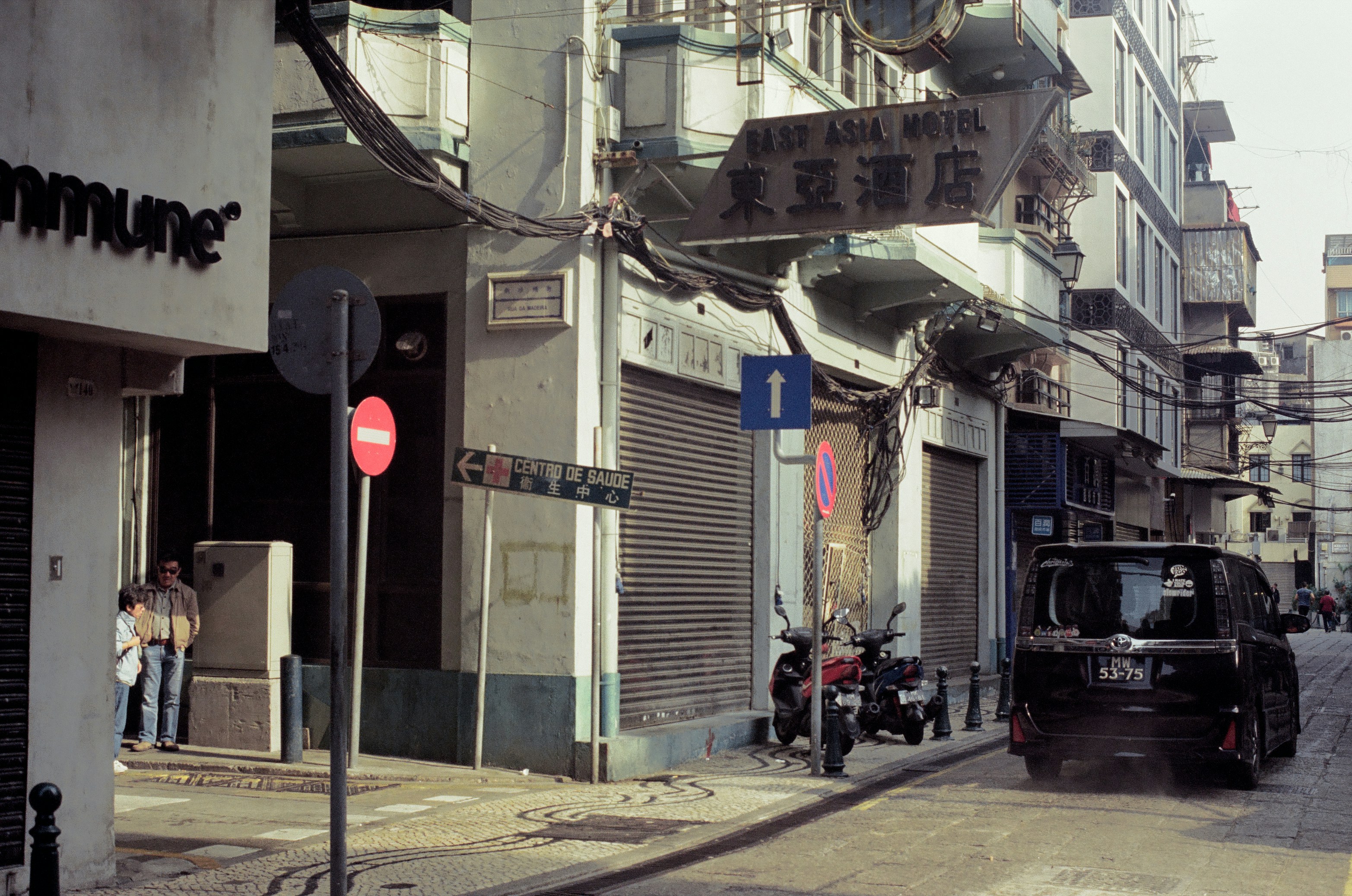 Photo by alanlunxueru
