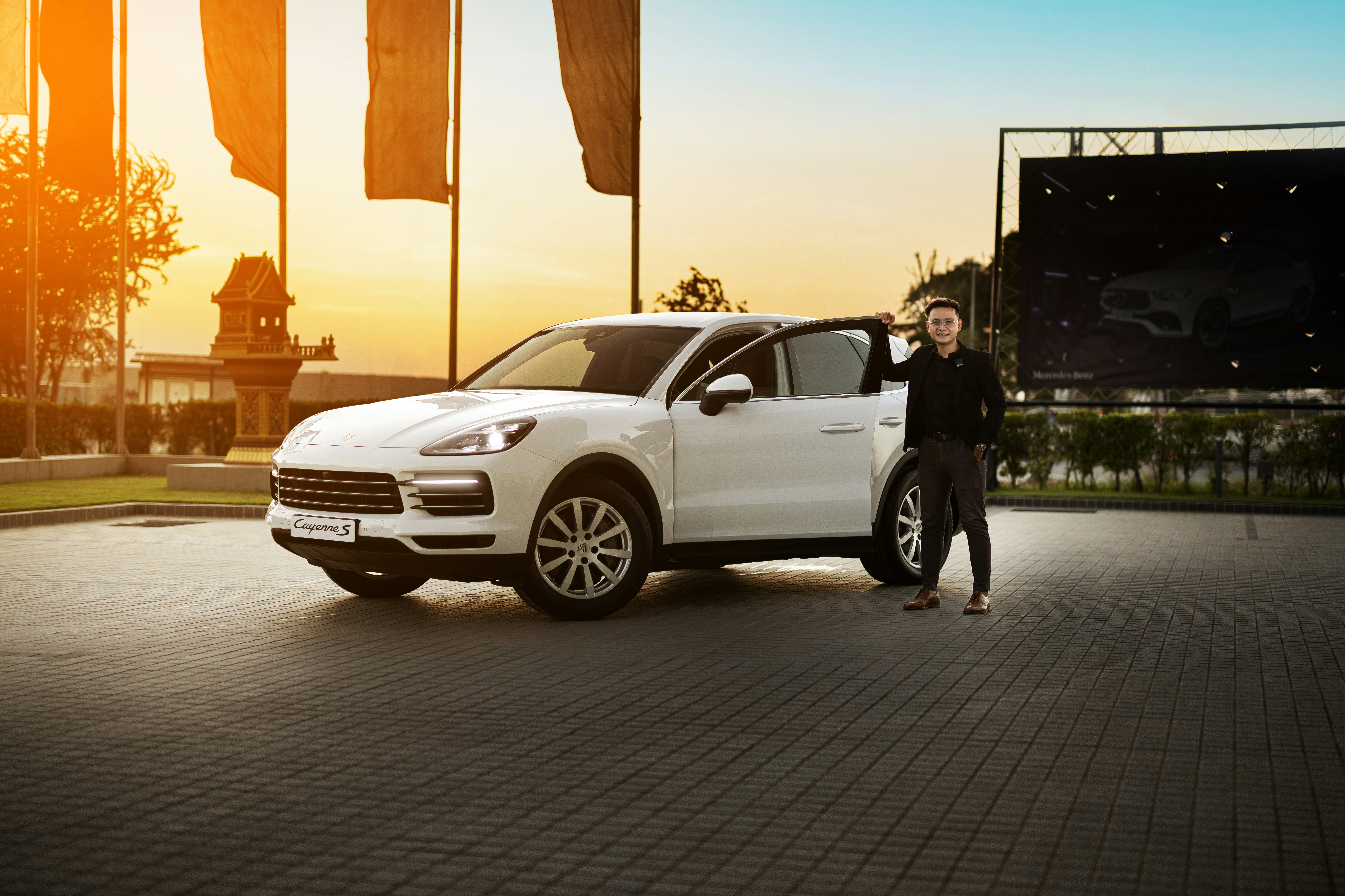 porsche cayenne wallpaper, wallpaper, Porsche Cayenne Turbo GT: Performance & Luxury 5