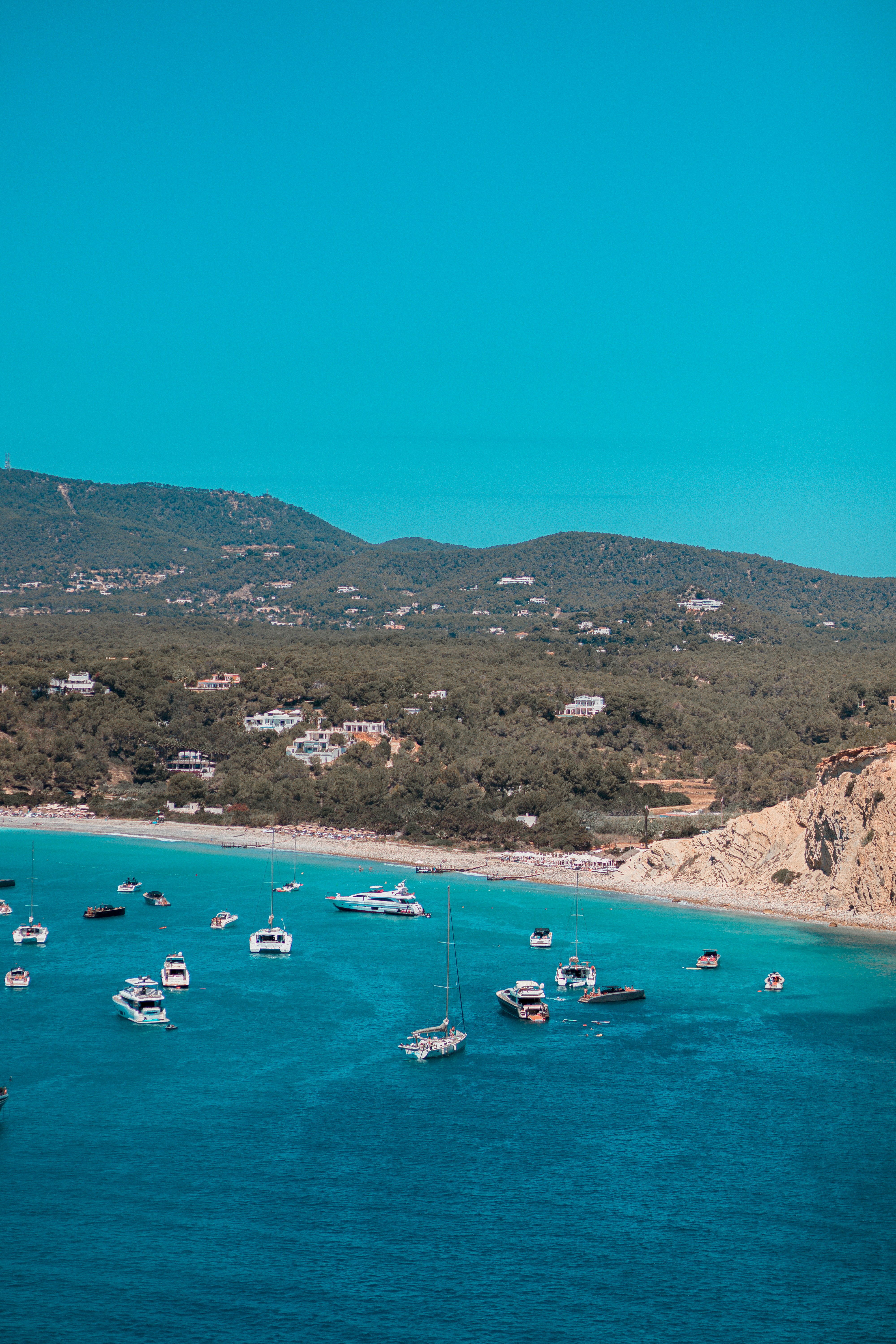 Photo by valentinlacoste