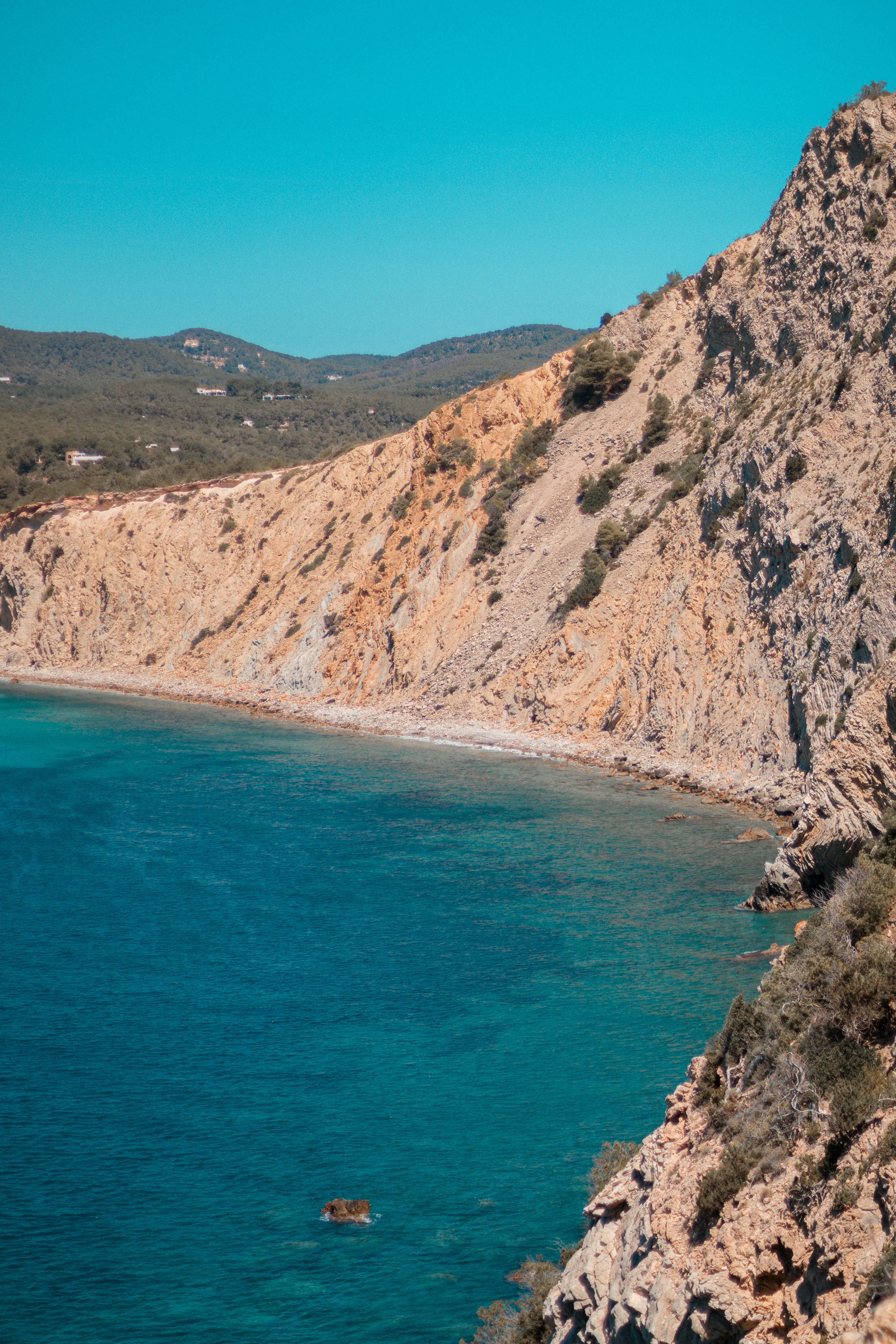 Photo by valentinlacoste