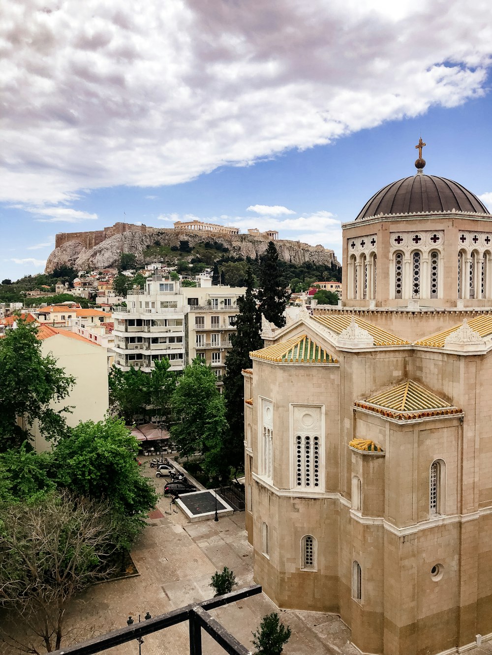 a large building with a dome on top of it