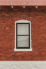 Renovated window sill with fresh klinker brick finish.