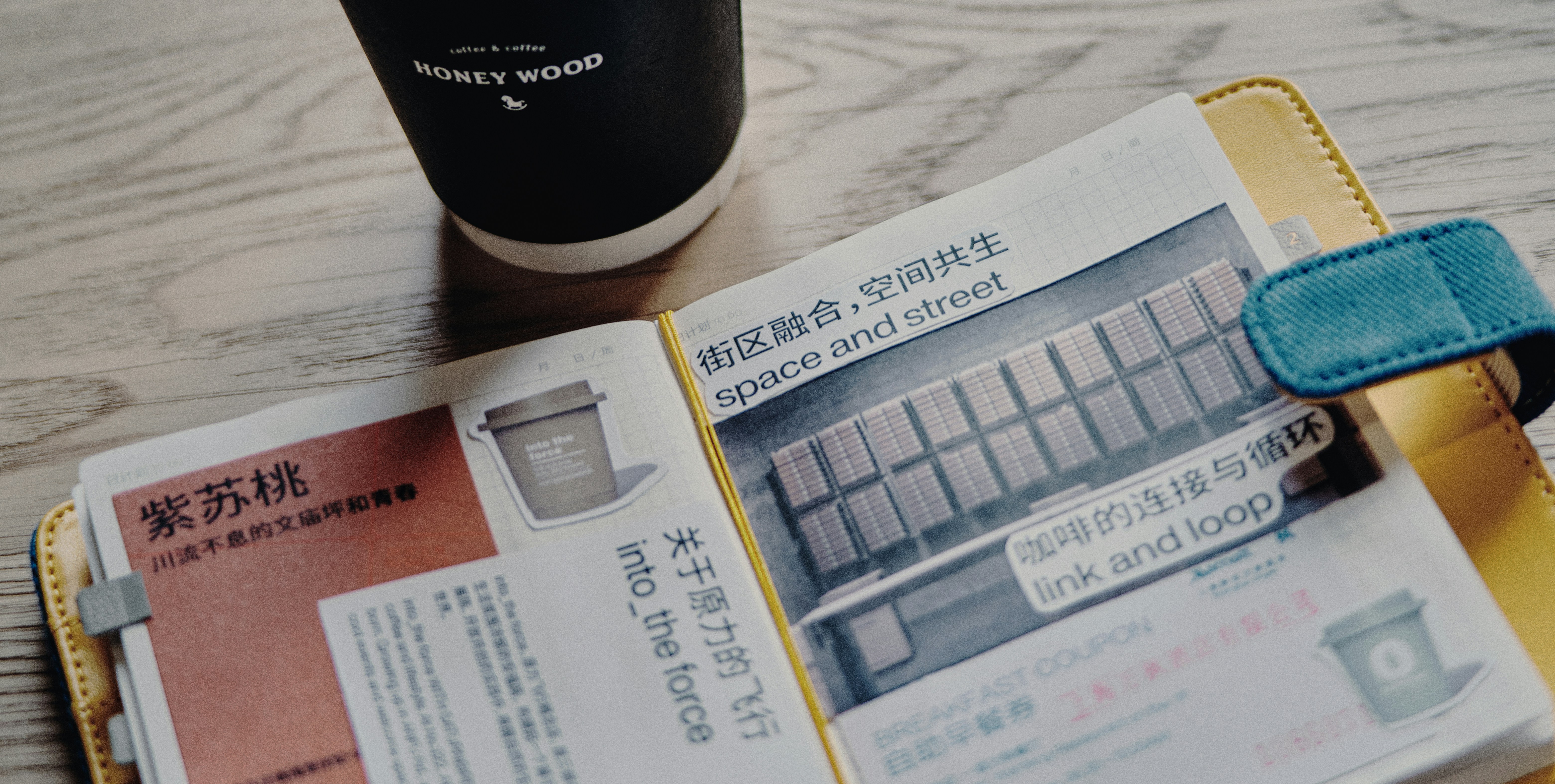 photo-1639450258701-d546b904be61?ixid=M3wxMjA3fDB8MXxzZWFyY2h8MTJ8fHRyYXZlbCUyMG11Z3MlMjBmb3IlMjBqZXQlMjBzZXR0ZXJzfGVufDB8fHx8MTc2NjA4Nzg0NHww\u0026ixlib=rb-4.1.0