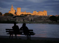 Best Meeting-Friendly Cafes in Avignon for Calls and Client Sessions