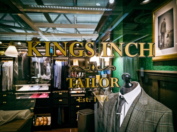 Tailored Elegance: The Art of Montreal Tailoring