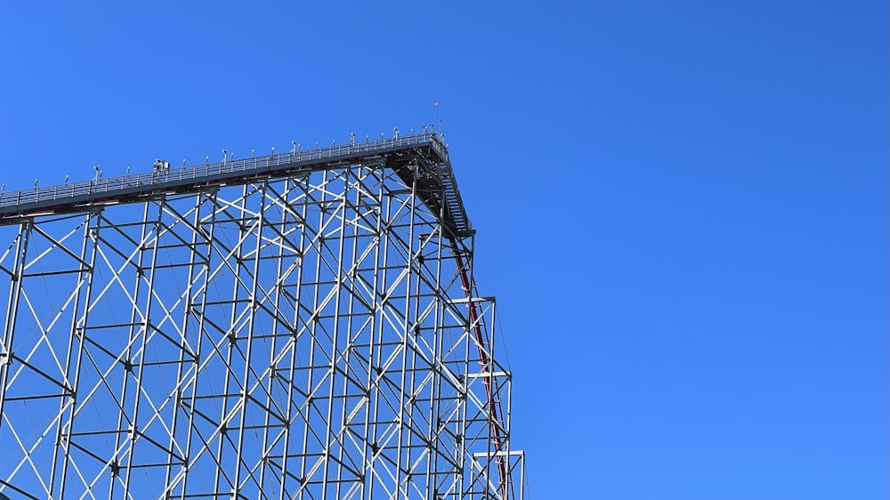 a very tall metal structure with a sky background