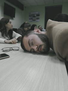 A photo of a monotonous meeting in progress.