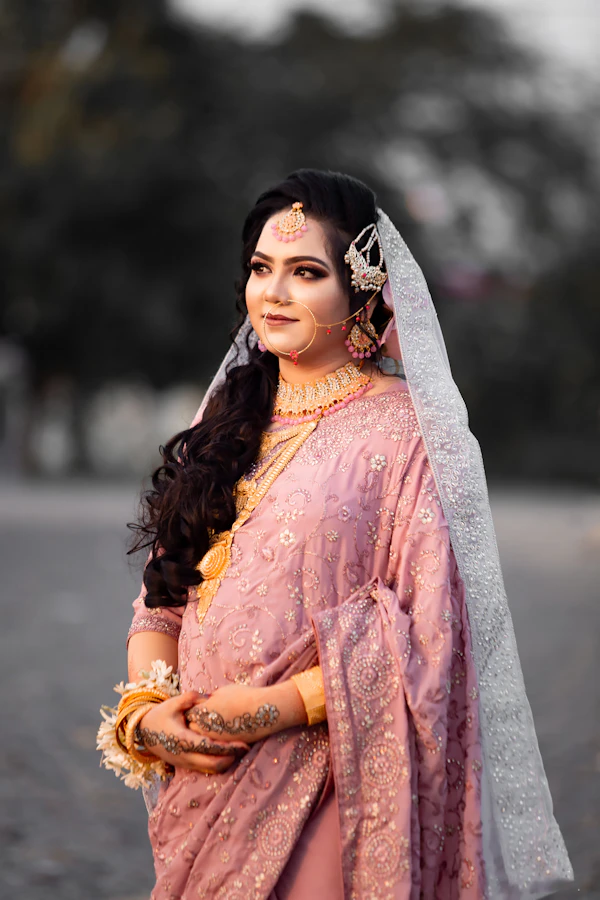 Indian bride in blush pink sari