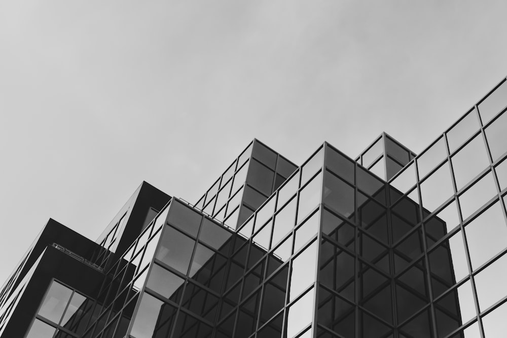 a black and white photo of a tall building