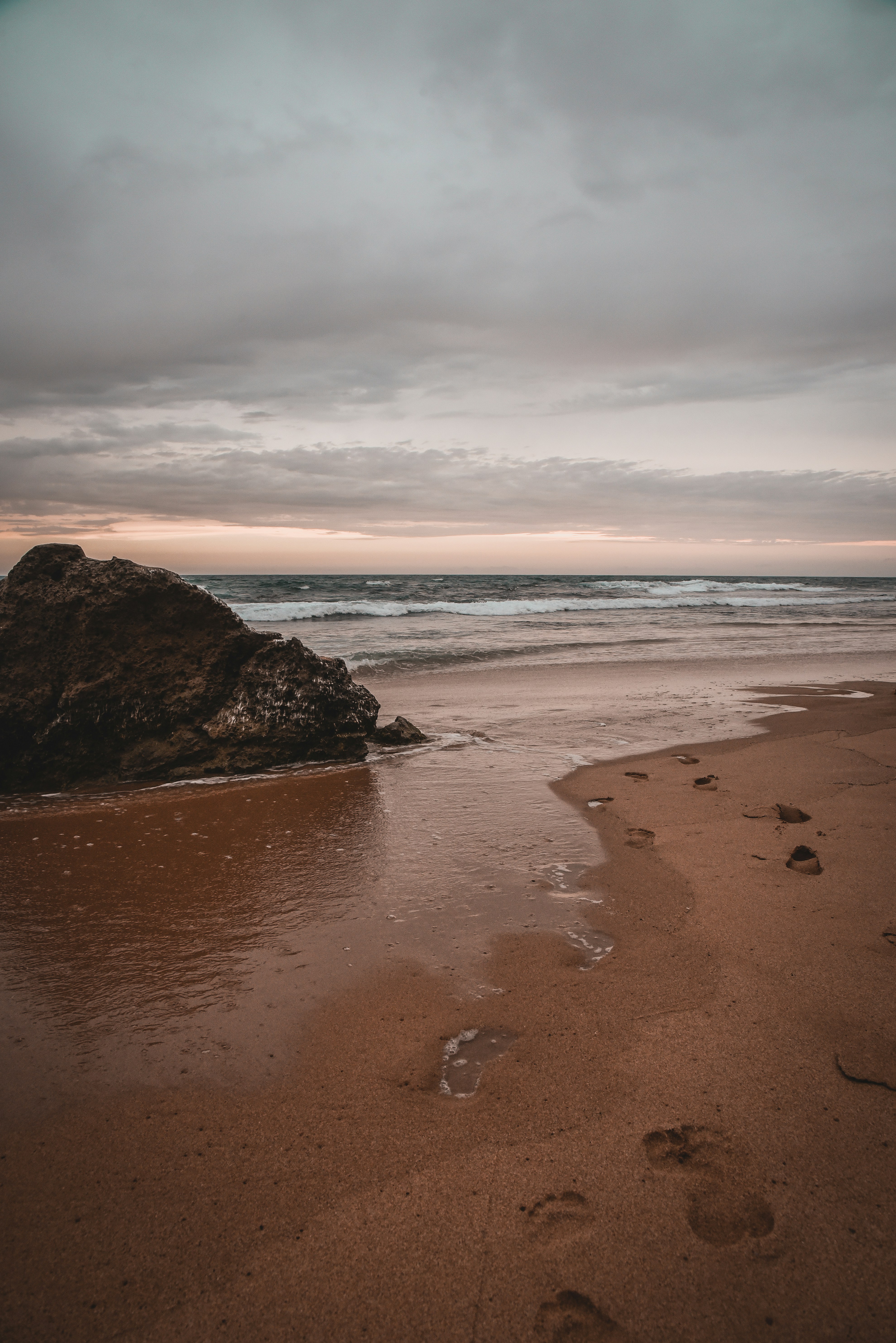 Un groupe de personnes sur une plage