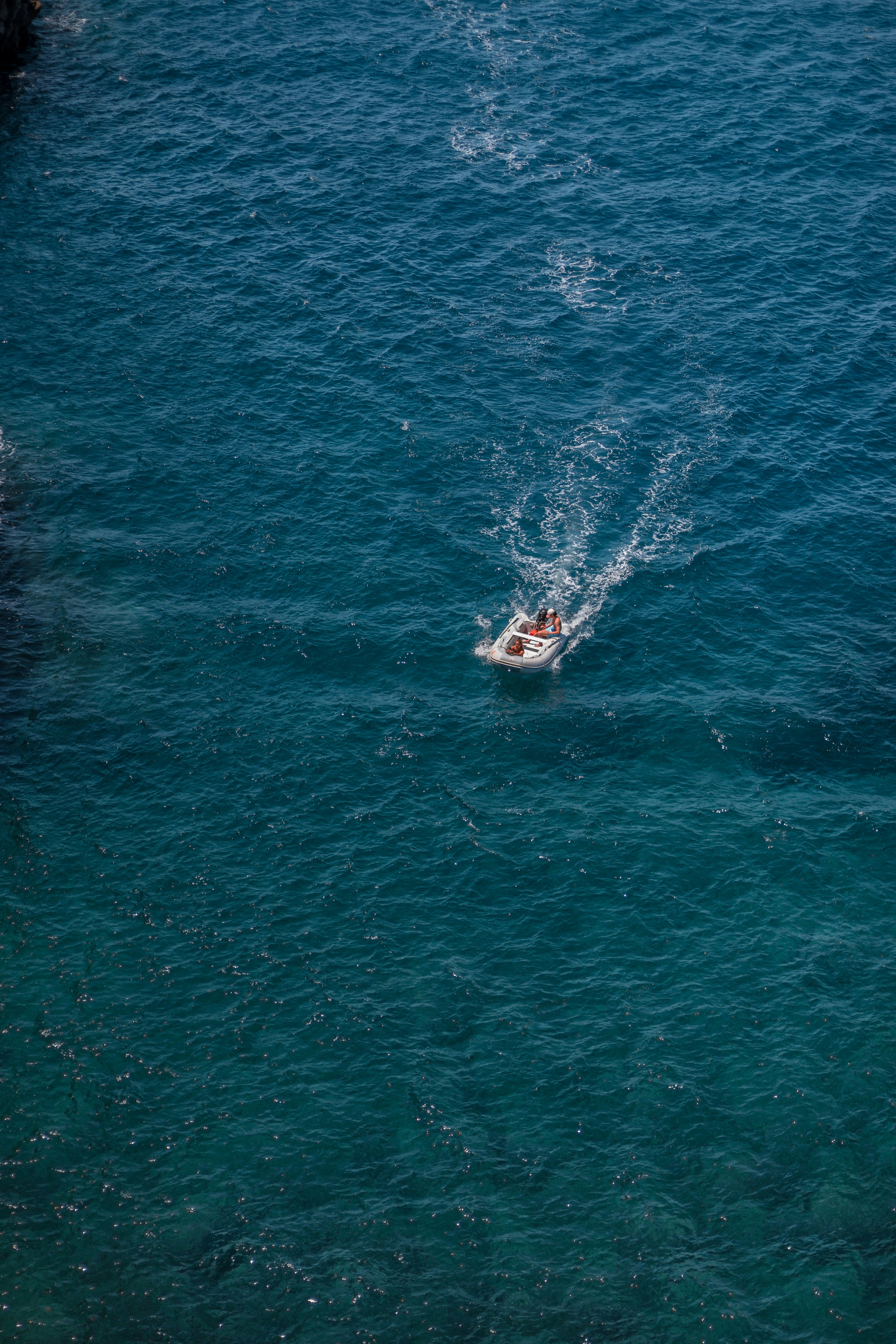 Photo by valentinlacoste