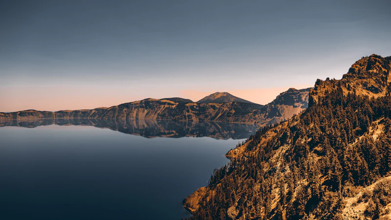 Gunung Lokon gunung api aktif latar wisata Tomohon