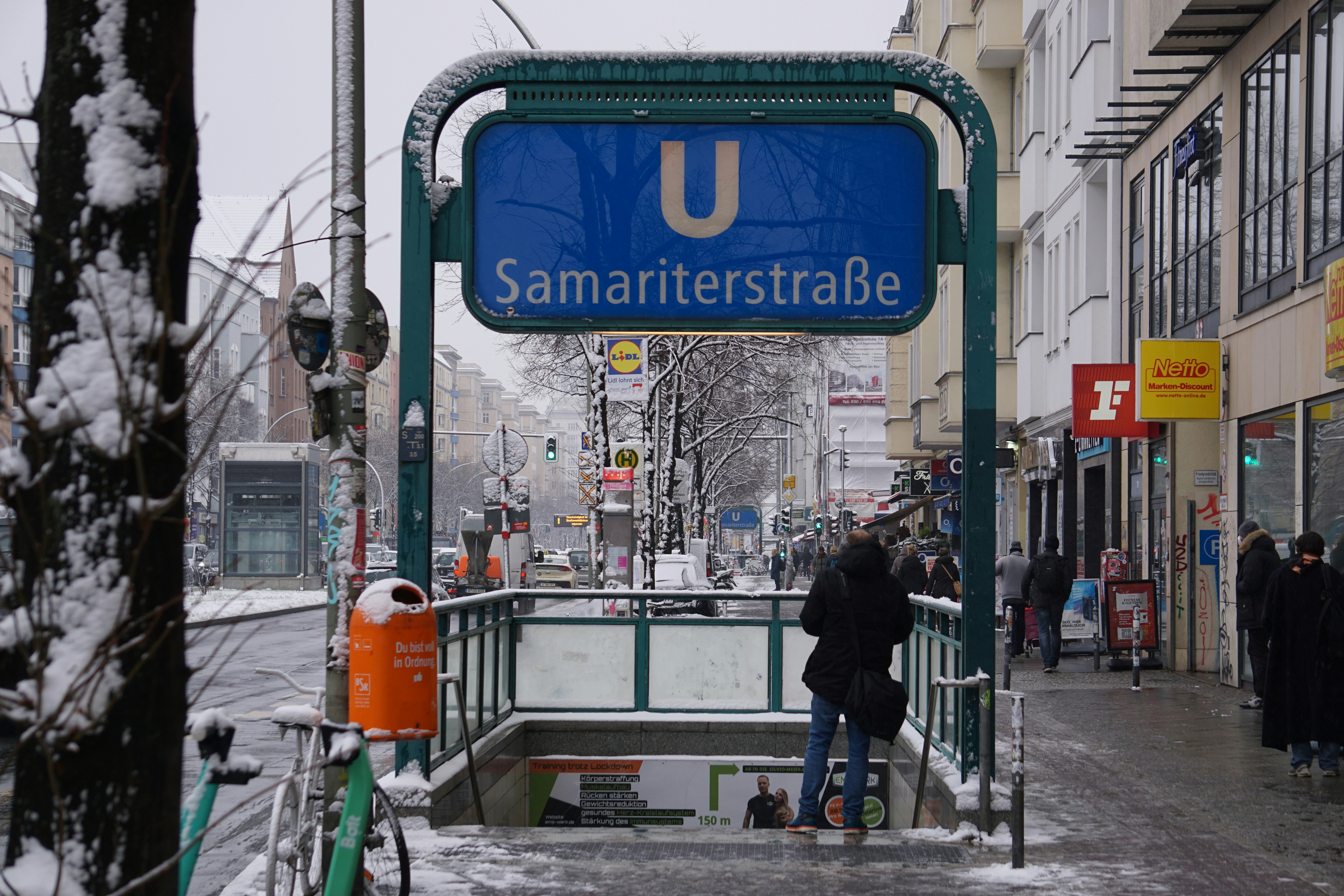 Germany travel safety: scams, transit tips, and emergency numbers