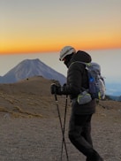 alpinista caminando