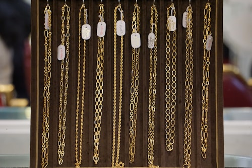 Modern Triangle Sleek Style Mangalsutra