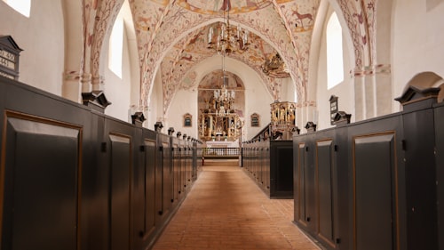 Elmelunde kyrka, Danmark