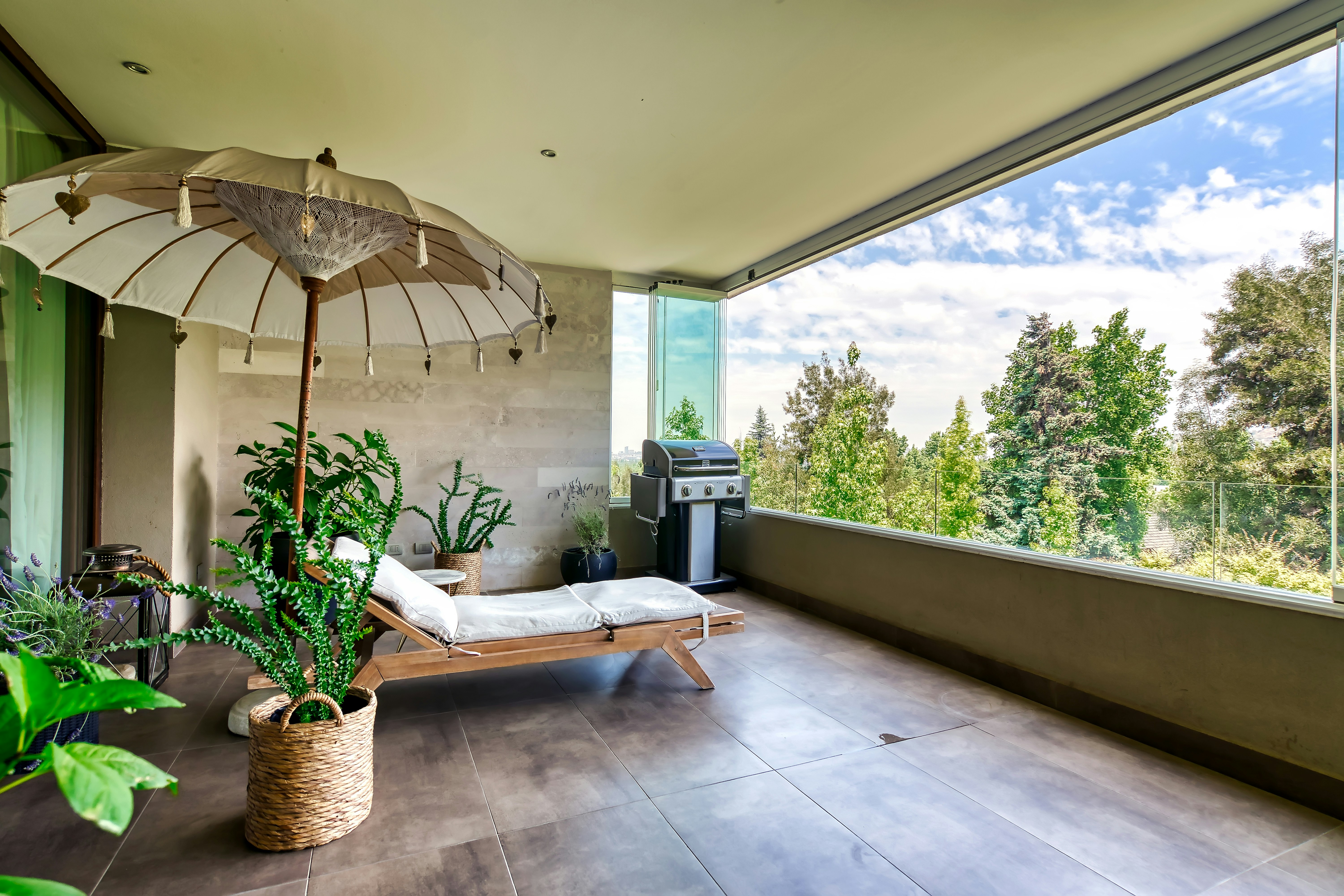 Photo by gabrielrosenblutpp