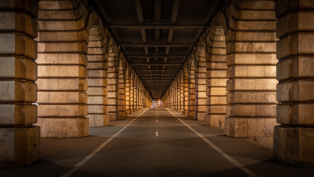 a long tunnel with columns on both sides