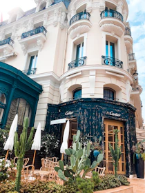 Elegant residential building facade in a vibrant Mexican neighborhood.