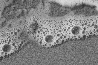 Tensioactivos en la pasta de dientes: función, espuma e interacción con la boca