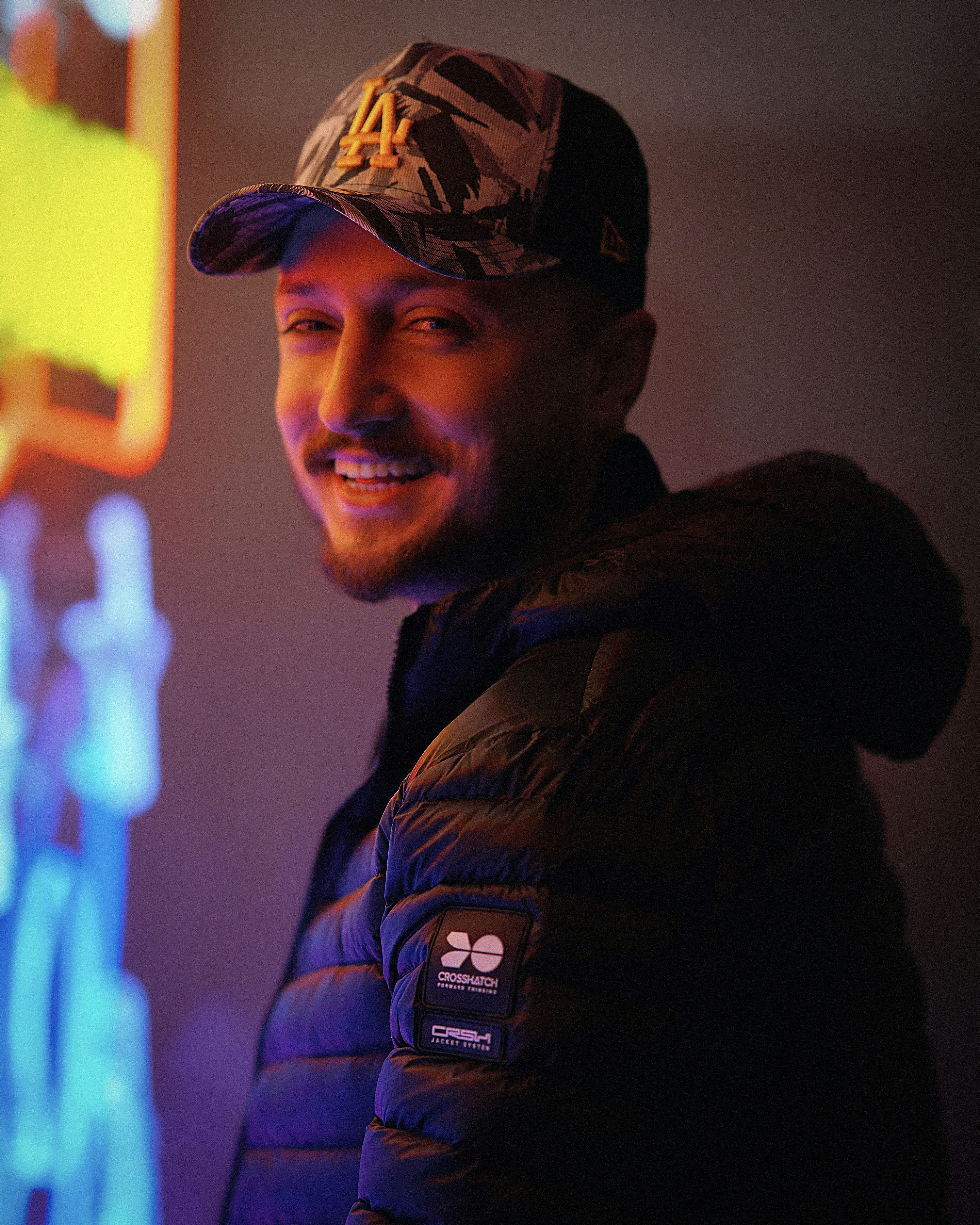 Photo by behrouzsasani