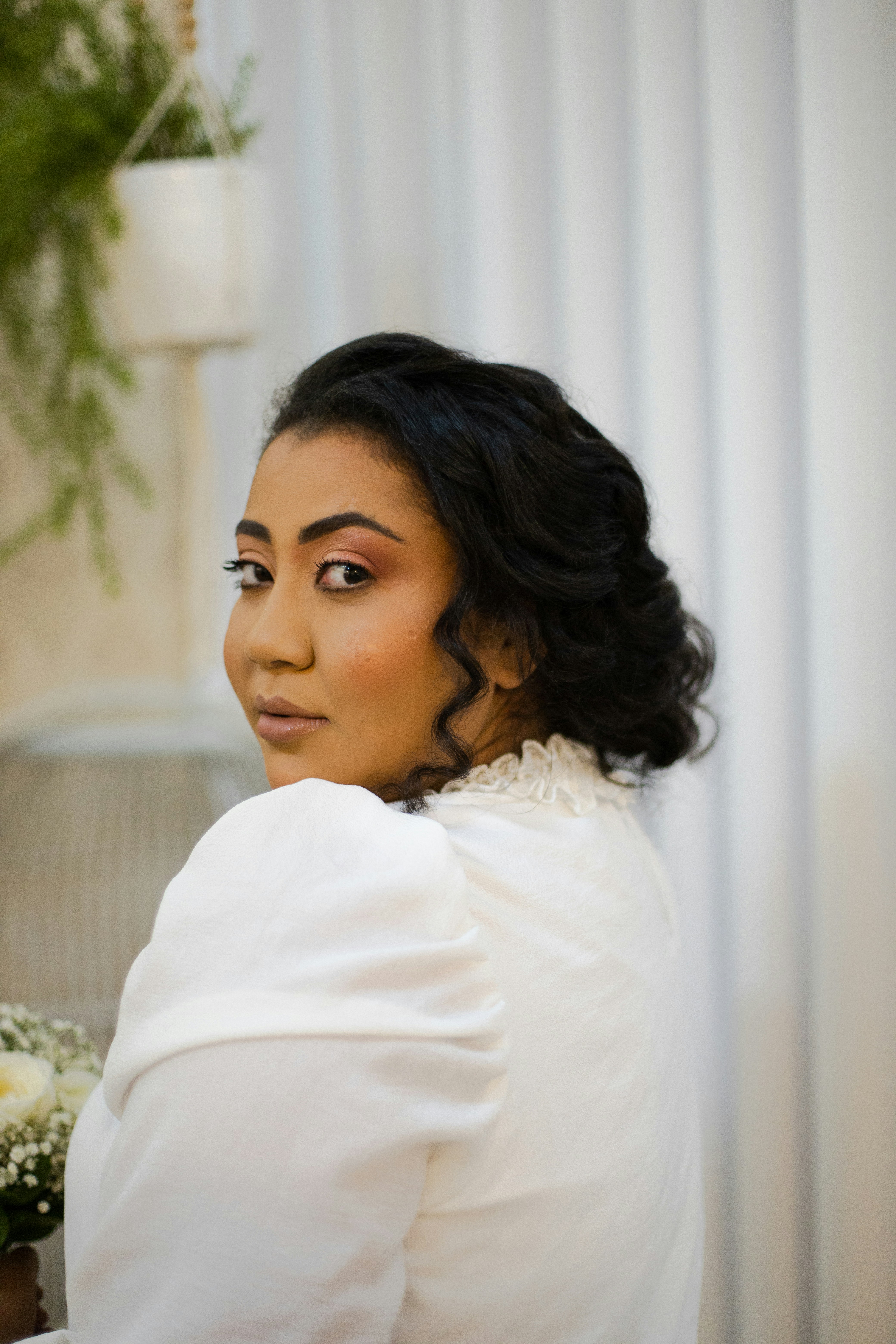 soft wedding makeup, wallpaper, Natural Wedding Makeup Looks for Every Skin Tone 5