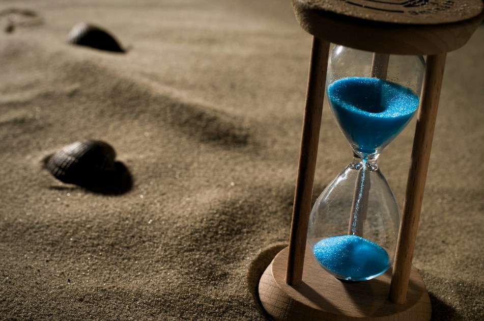 Present bias: why your brain always chooses today over tomorrow