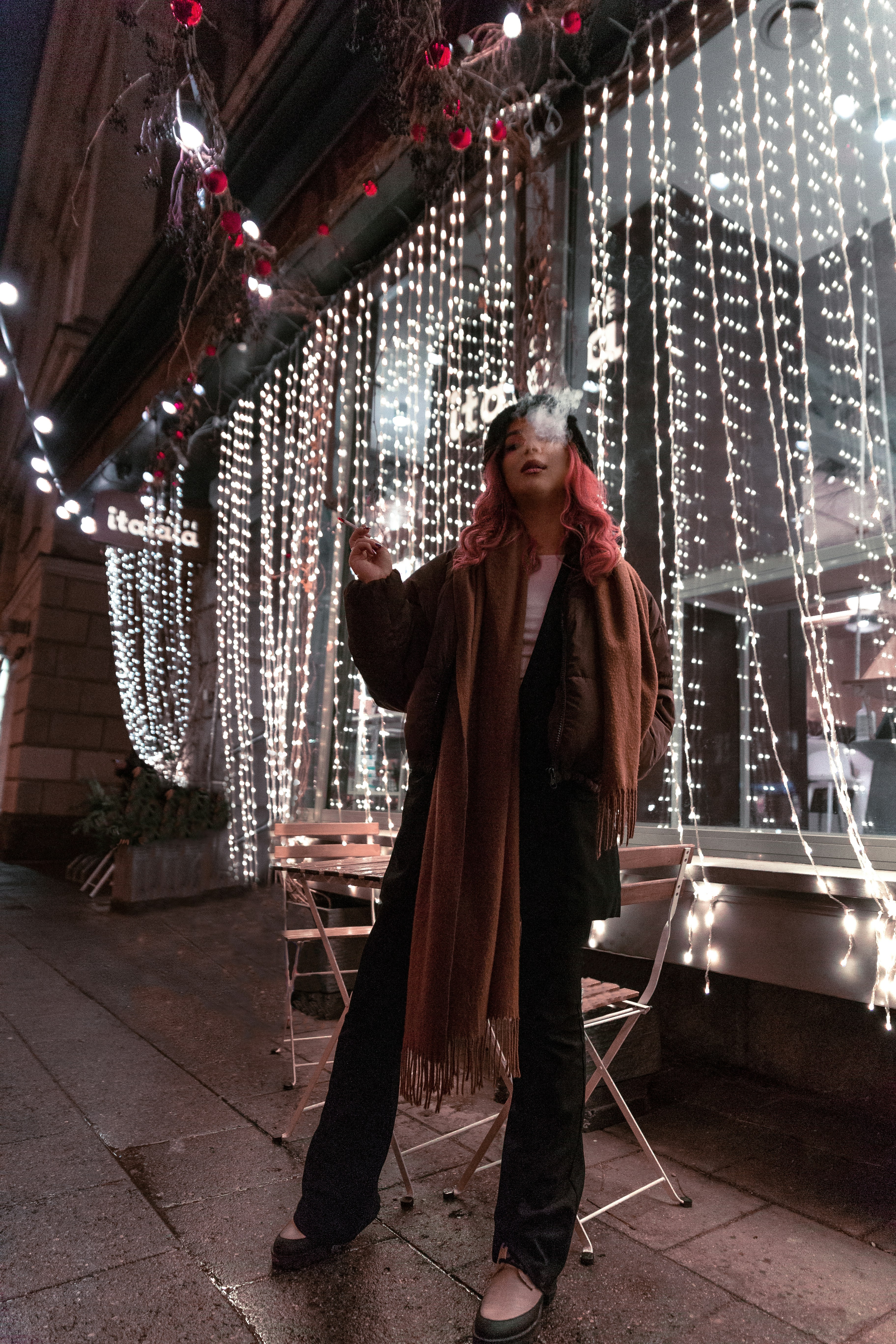 winter fashion women street style, wallpaper, Casual women winter style guide: stay warm and chic 6