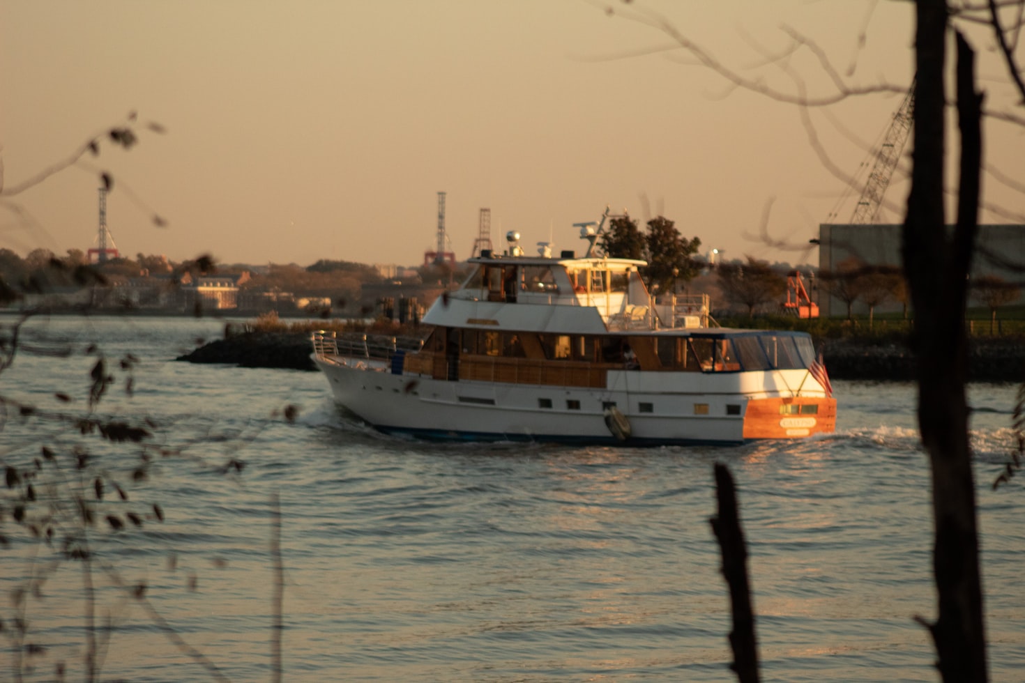 yacht club hillarys