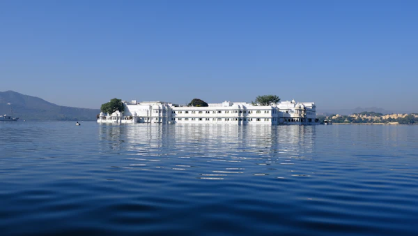 Udaipur's palaces above Lake Pichola
