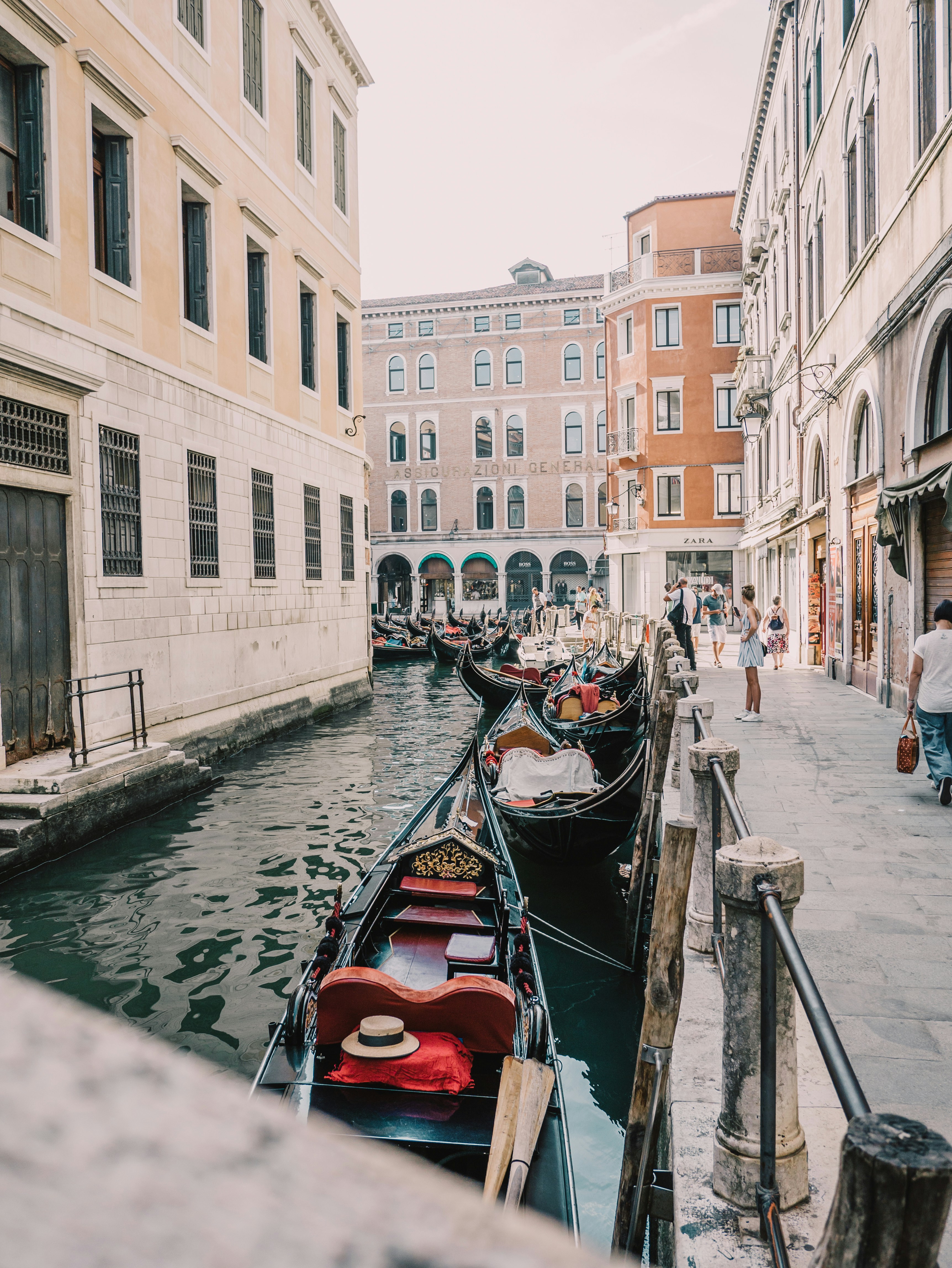 Photo by annaxphiline