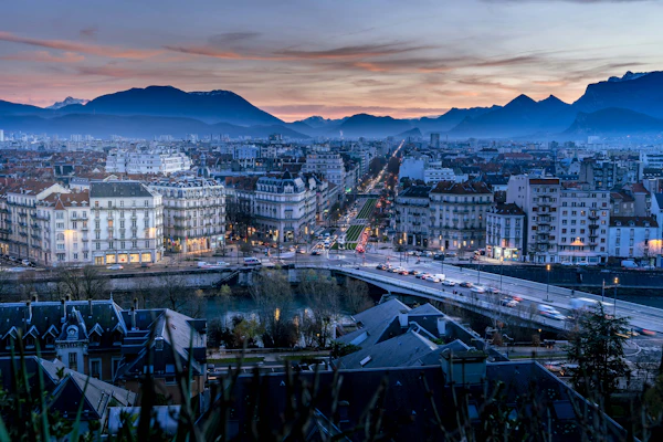 Hyper-centre à Grenoble, location saisonnière