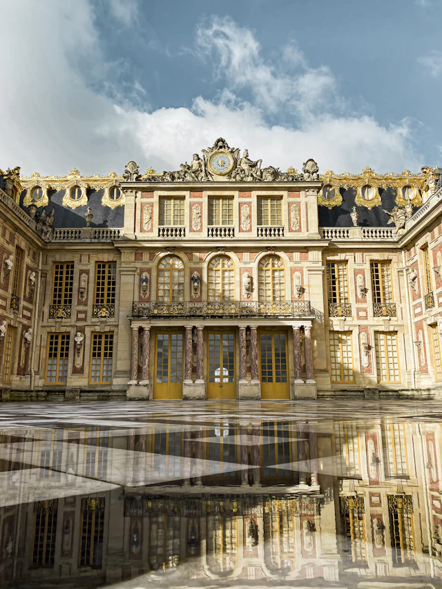 Palace of Versailles day trip with skip-the-line