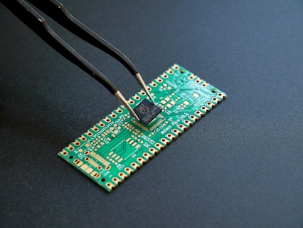 Comparing Investment Philosophies: Hardware vs Software-Centric Approaches