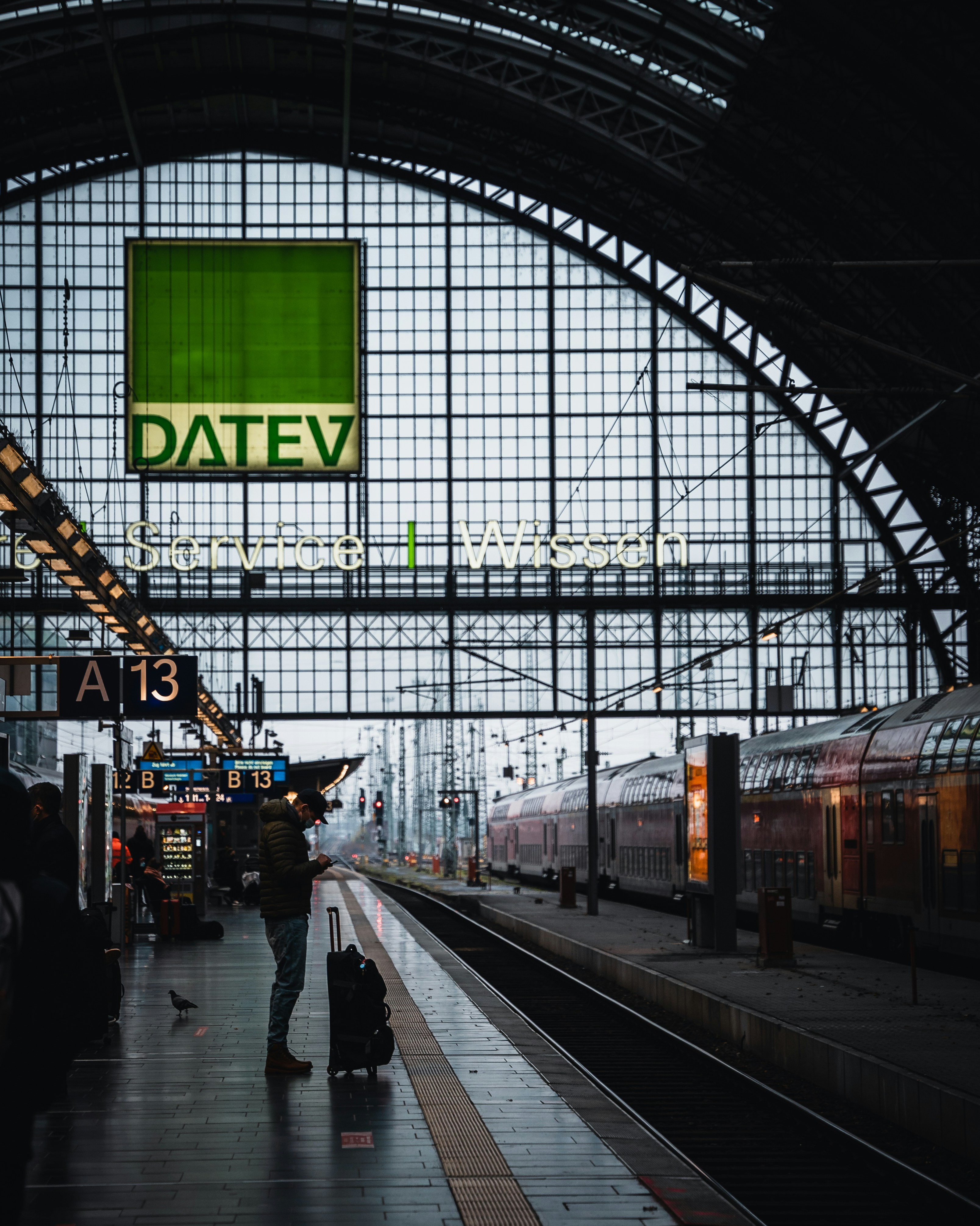 Gare MTH échelle O Avec Quais – Passenger Station 30-90094, éclairée Et Peinte