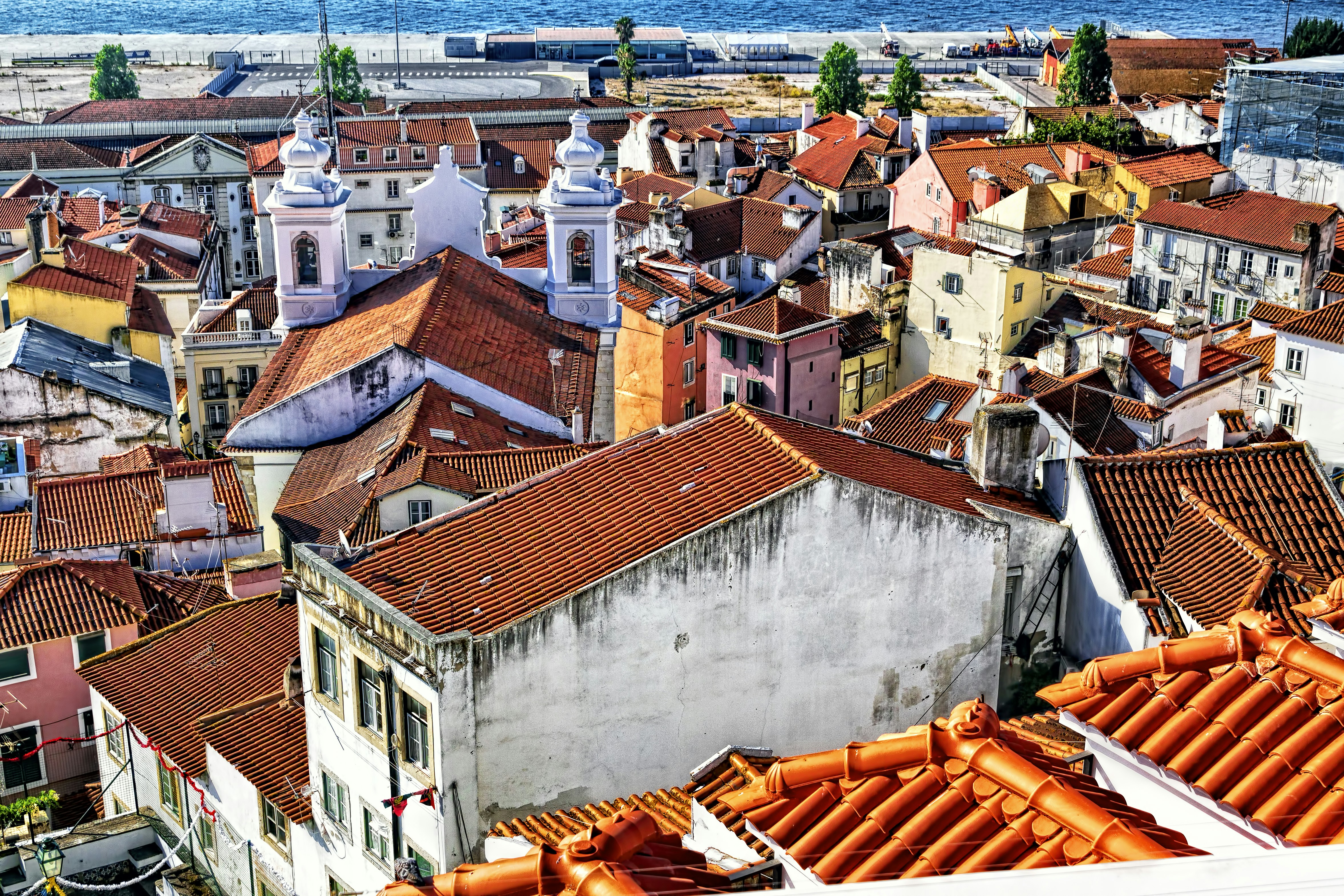 From Hiking Adventures to Culinary Delights: Exploring Lisbon