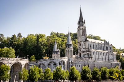 a large building with a steeple on top of it