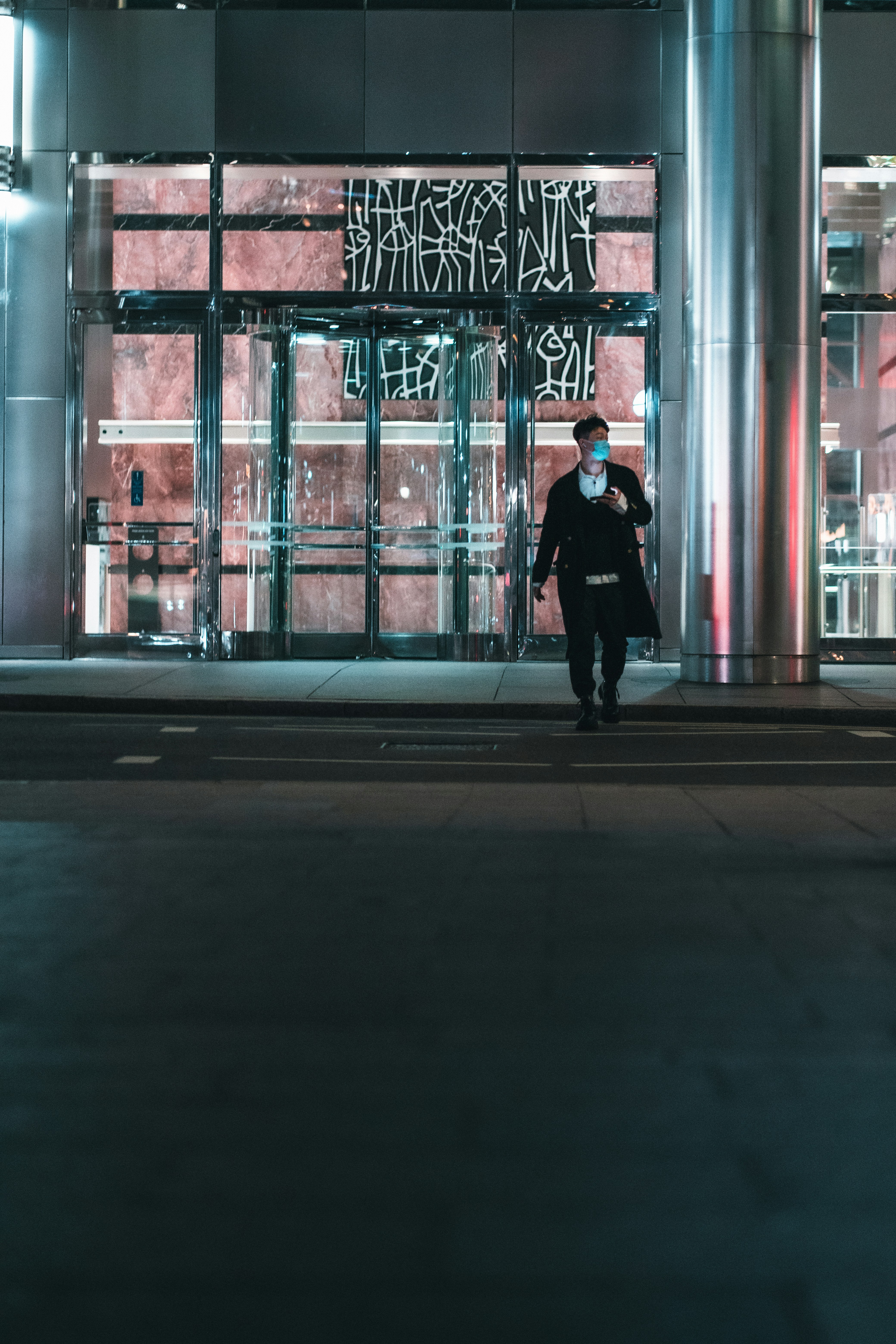 Imagem representando a estudante urbana conectada