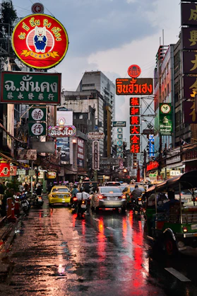 a city street filled with lots of traffic