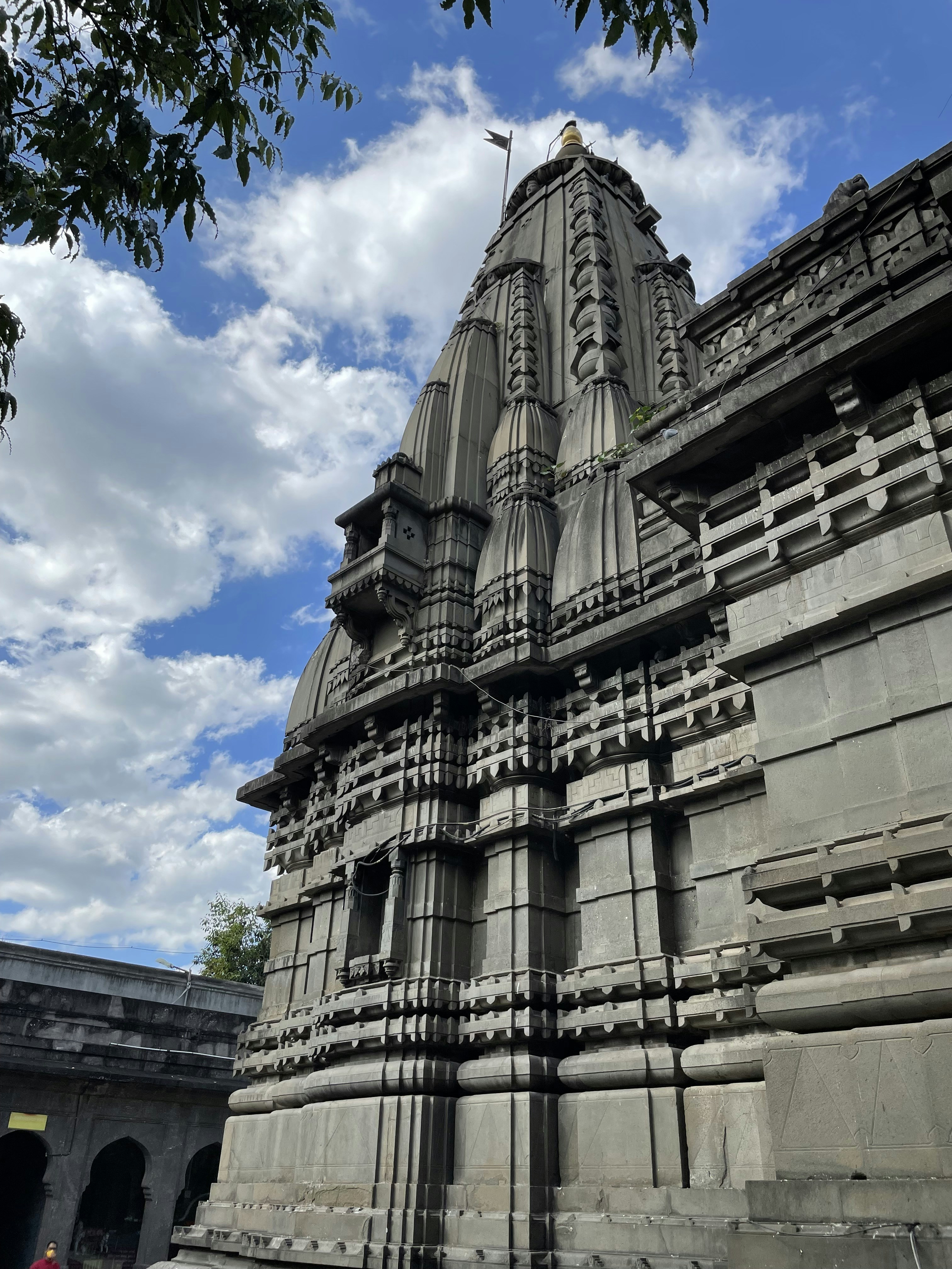 Skip the Lines: Gen Z Hacks for a Smooth Trimbakeshwar Darshan (Online Passes & More!)