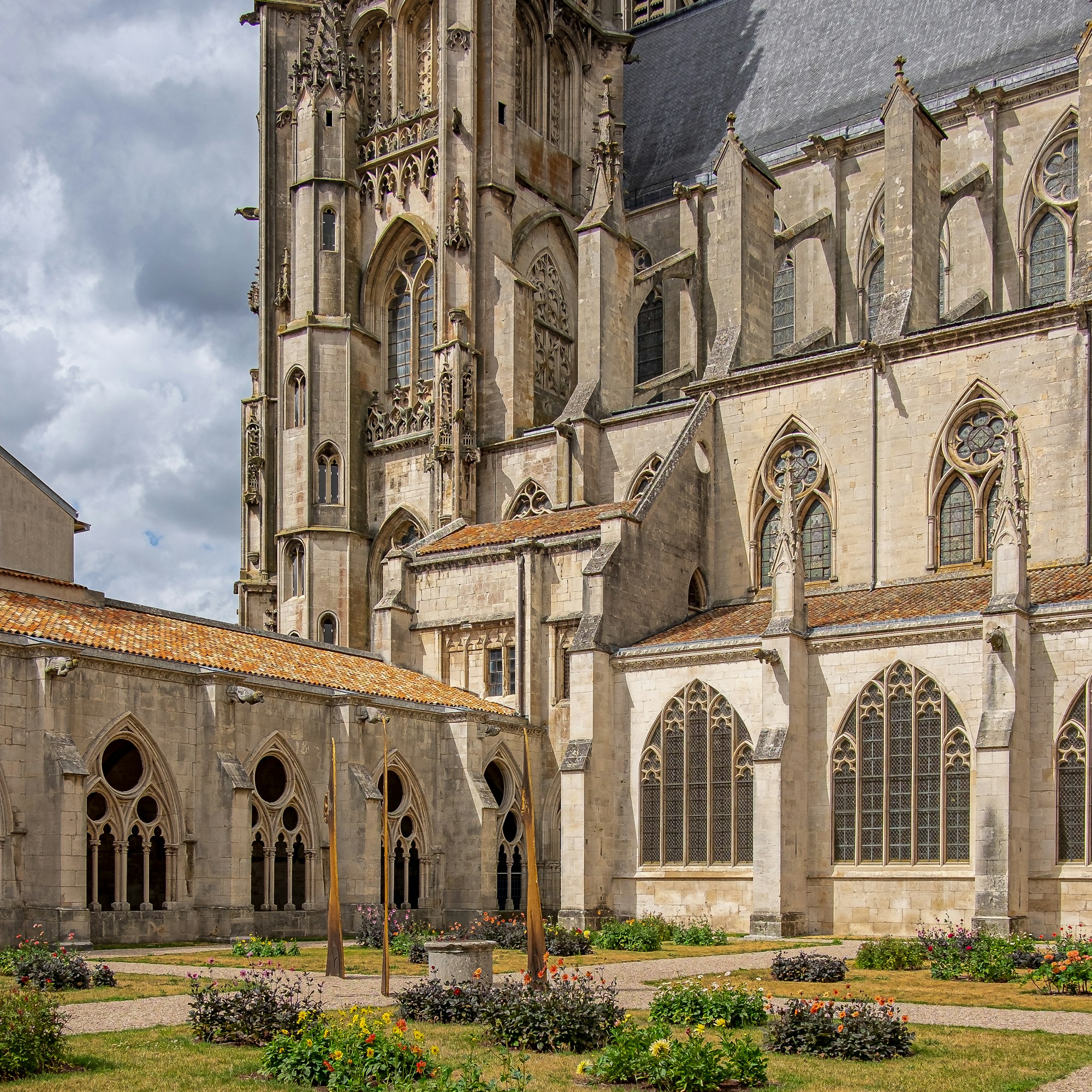 Best Time to Visit Toul: Weather, Seasons & Recommended Months