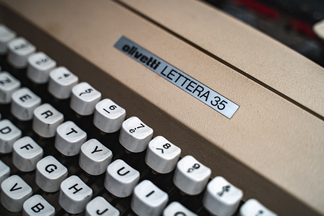 Lettera della redazione - «ai primi di luglio ogni secondo sgoccia e l’idraulico è in ferie»