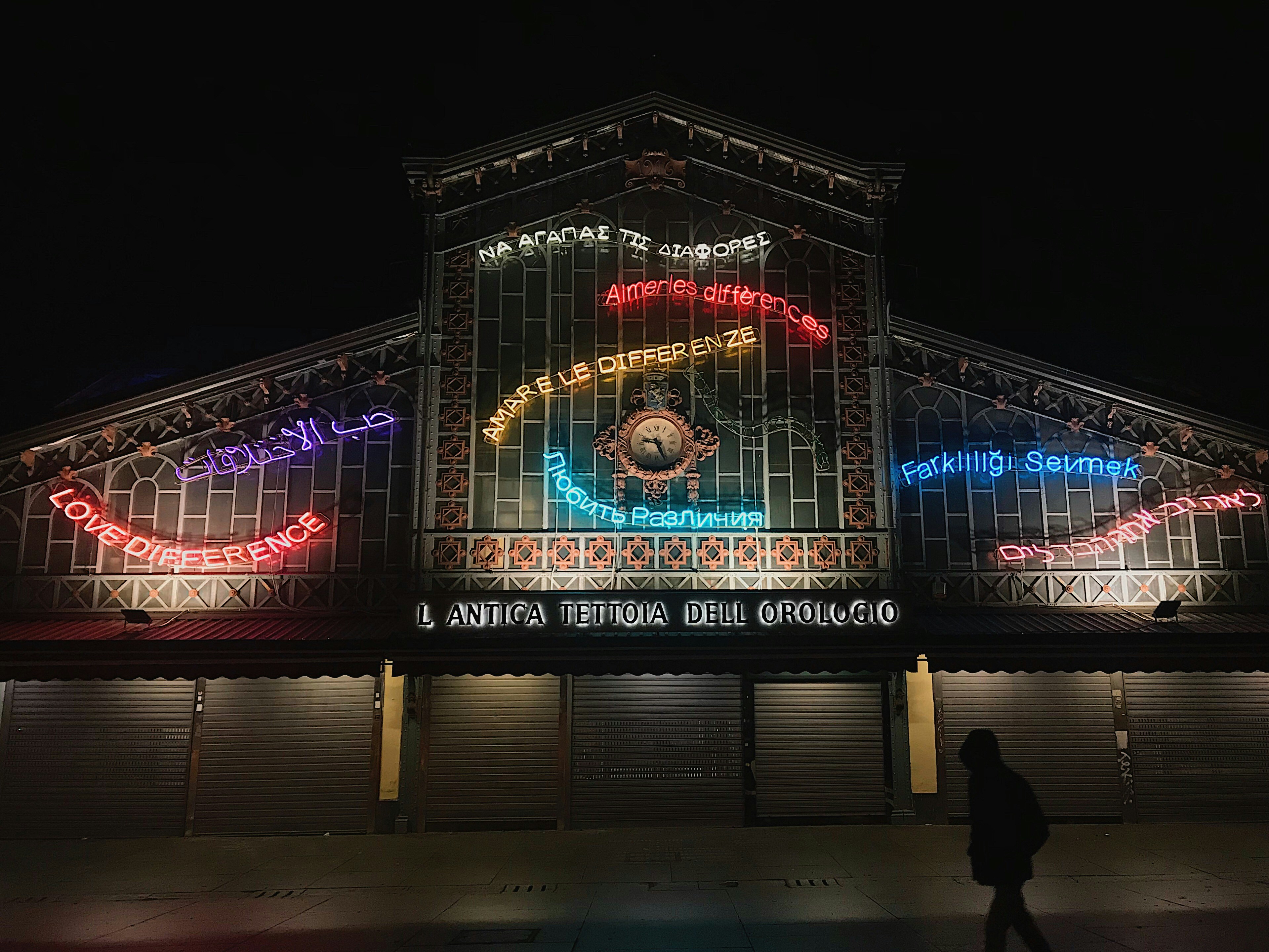 a building that has a lot of lights on it
