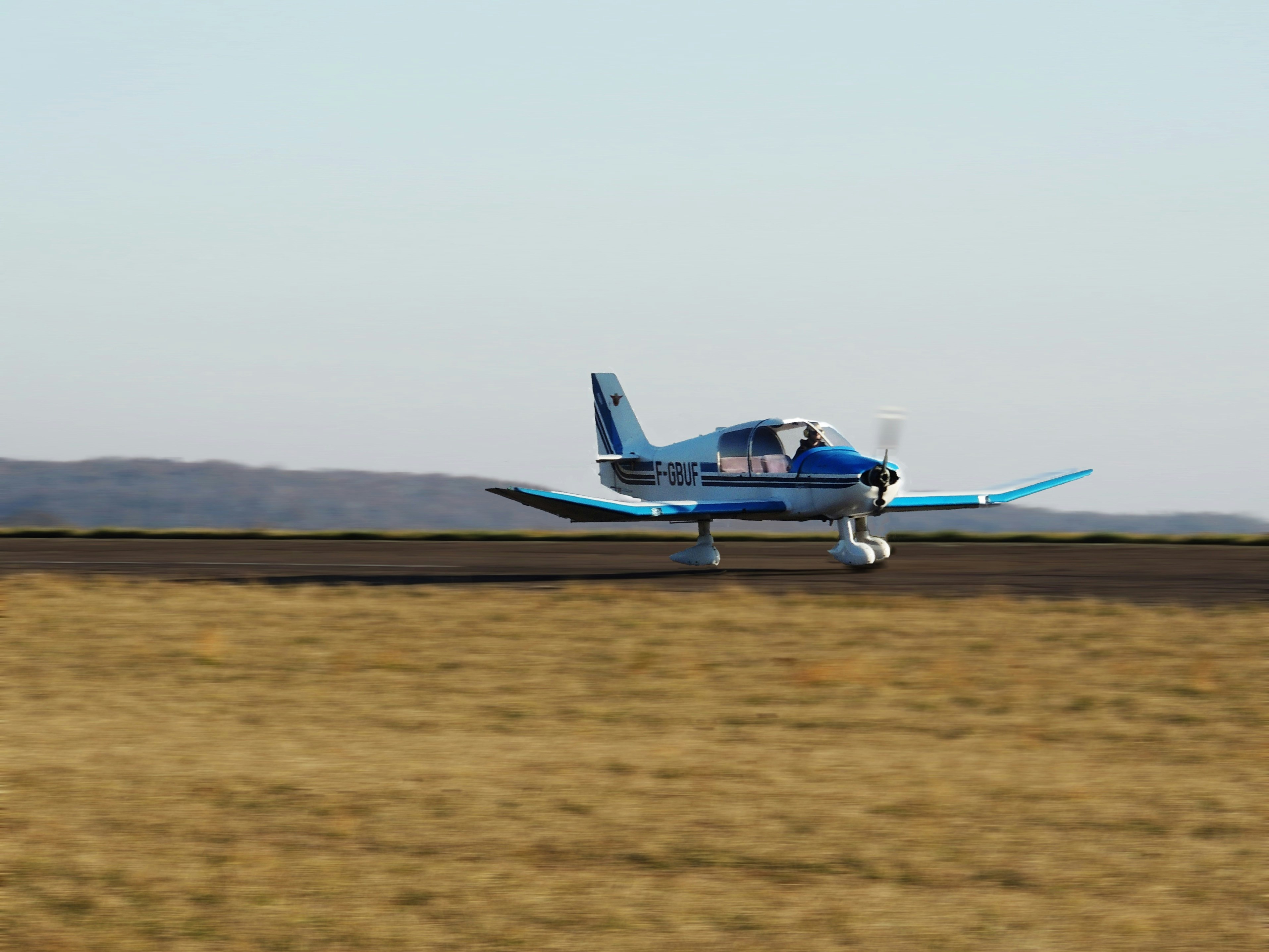 Plane taking off in Darois near Dijon🇫🇷