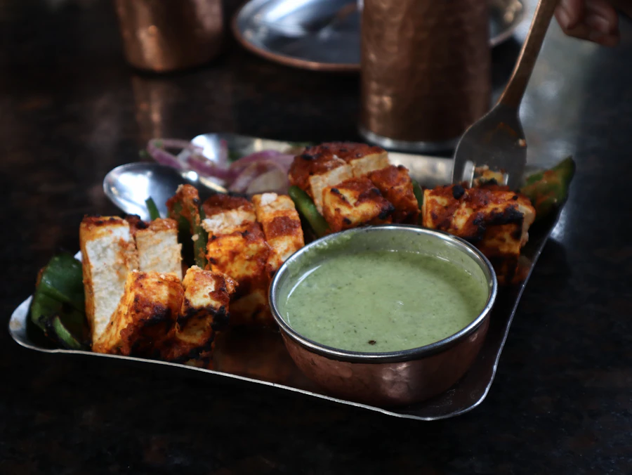 Butter chicken with mint chutney
