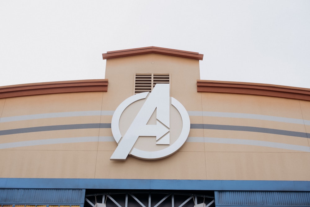 a sign on the side of a building that says avengers